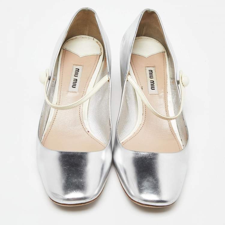 Pre Owned Miu Miu Silver Patent Leather Crystal Embellished Heel Mary Jane Pumps Size 39.5