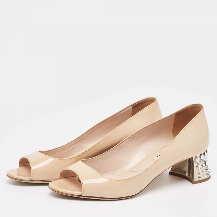Pre Owned Miu Miu Beige Patent Leather Crystal Embellished Block Heel Peep Toe Pumps Size 37