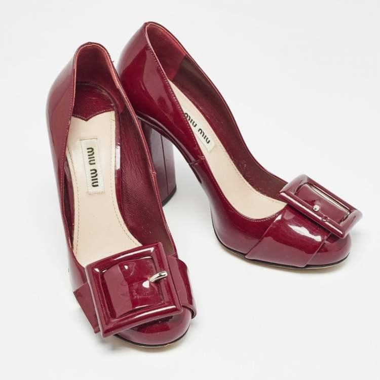 مملوكة مسبقًا Miu Miu Burgundy Patent Leather Buckle Detail Block Heel Pumps Size 36