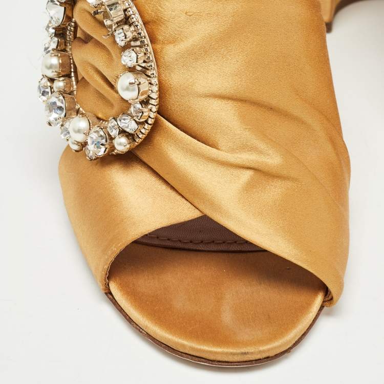 Pre Owned Miu Miu Brown Satin Crystal and Faux Pearl Embellished Brooch Peep Toe Slide Sandals Size 37