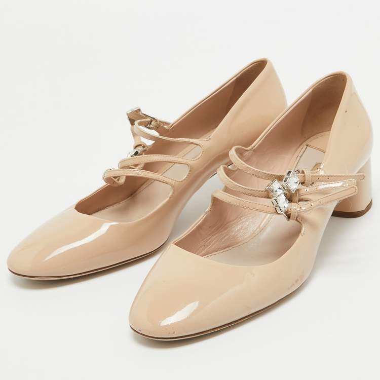 Pre Owned Miu Miu Beige Patent Leather Triple Buckle Mary Jane Pumps Size 38.5