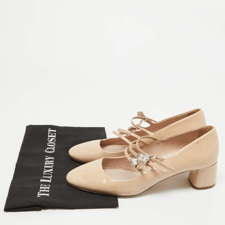 Pre Owned Miu Miu Beige Patent Leather Triple Buckle Mary Jane Pumps Size 38.5