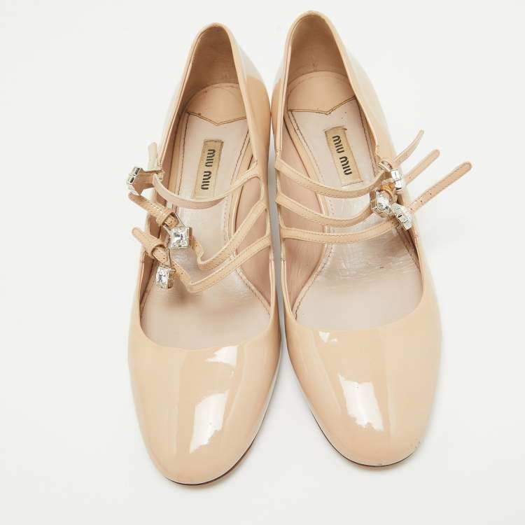 Pre Owned Miu Miu Beige Patent Leather Triple Buckle Mary Jane Pumps Size 38.5