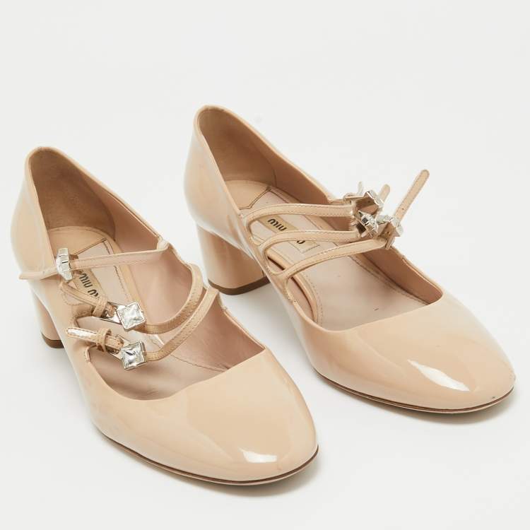 Pre Owned Miu Miu Beige Patent Leather Triple Buckle Mary Jane Pumps Size 38.5
