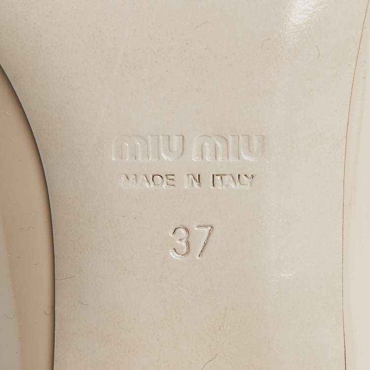Pre Owned Miu Miu Beige Patent Leather Crystal Embellished Block Heel Pumps Size 37