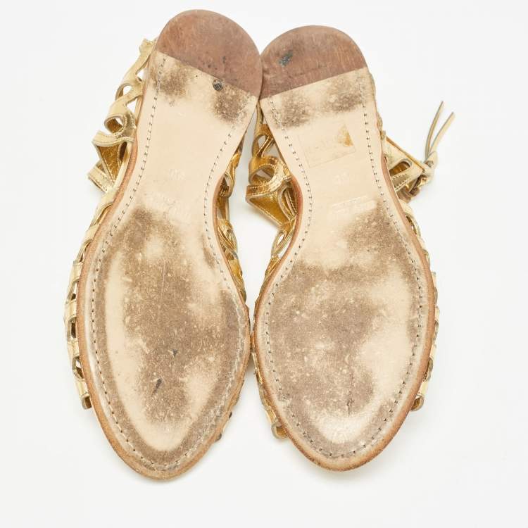 مملوكة مسبقًا Miu Miu Gold Cut Out Leather Flat Sandals Size 36
