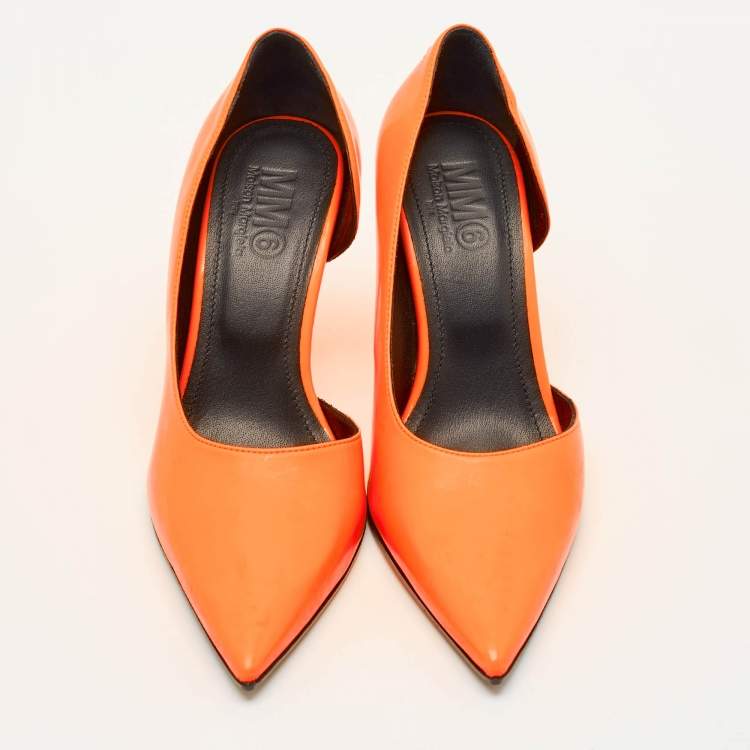 مملوكة مسبقًا MM6 Maison Margiela Neon Orange Leather Pointed Toe D'orsay Pumps Size 37