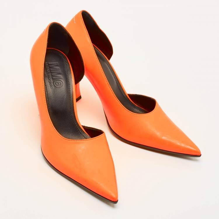 مملوكة مسبقًا MM6 Maison Margiela Neon Orange Leather Pointed Toe D'orsay Pumps Size 37