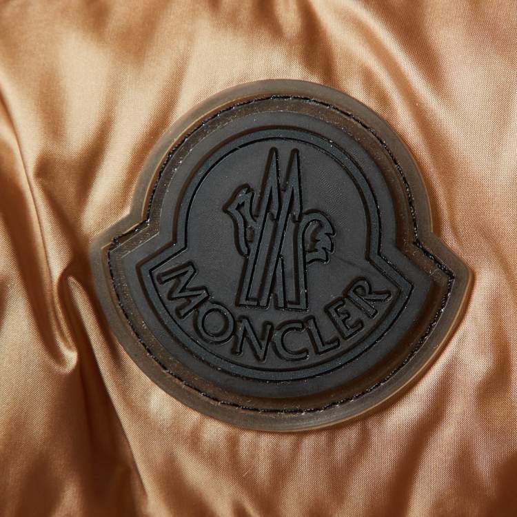 Pre Owned Moncler Beige Nylon Buckled Down Vest One Size