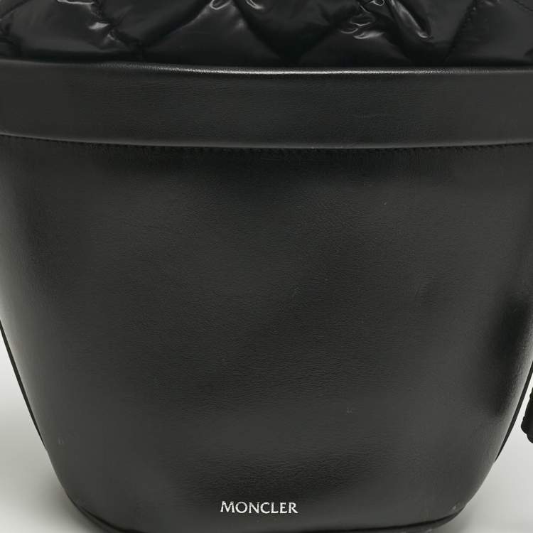 مملوكة مسبقًا Moncler Black Leather and Nylon Seaux Seaux Bucket Bag