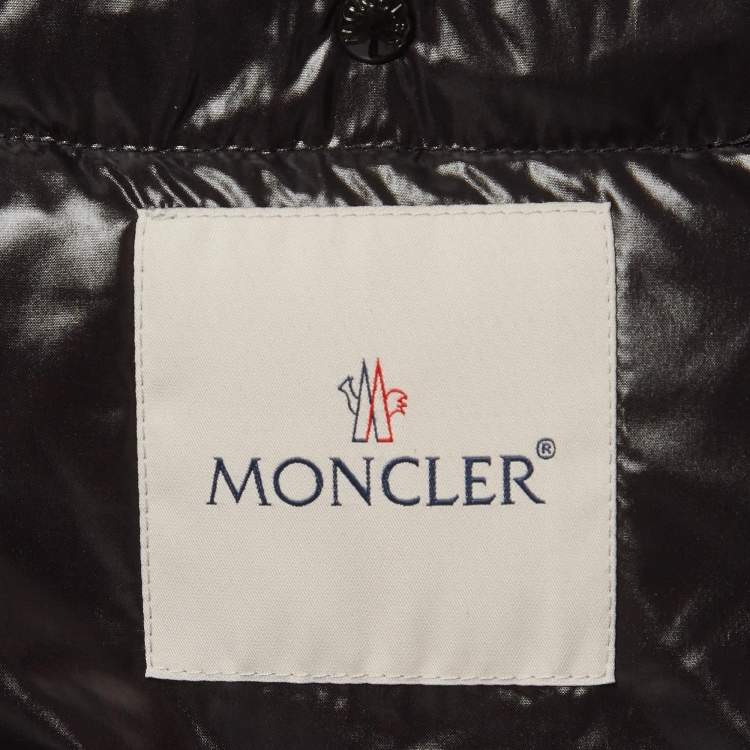 Pre Owned Moncler Black Nylon Down Agate Gilet S
