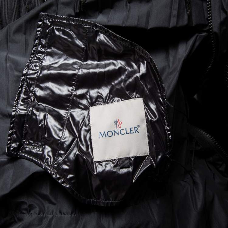 Pre Owned Moncler Black Synthetic Micro Pleated Detail Sizuka Coat M