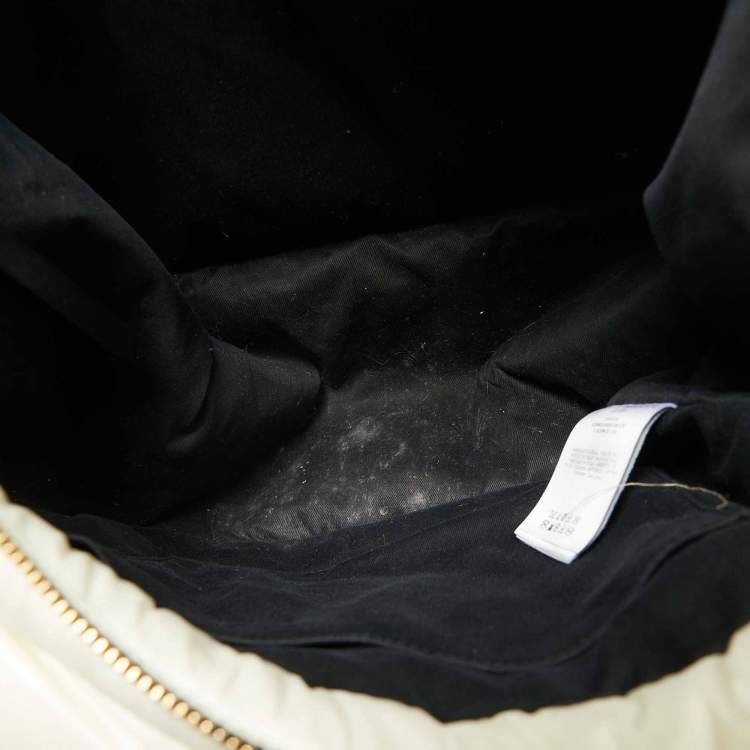 Pre Owned Moncler White Nylon Water-Repellent Caradoc Tote