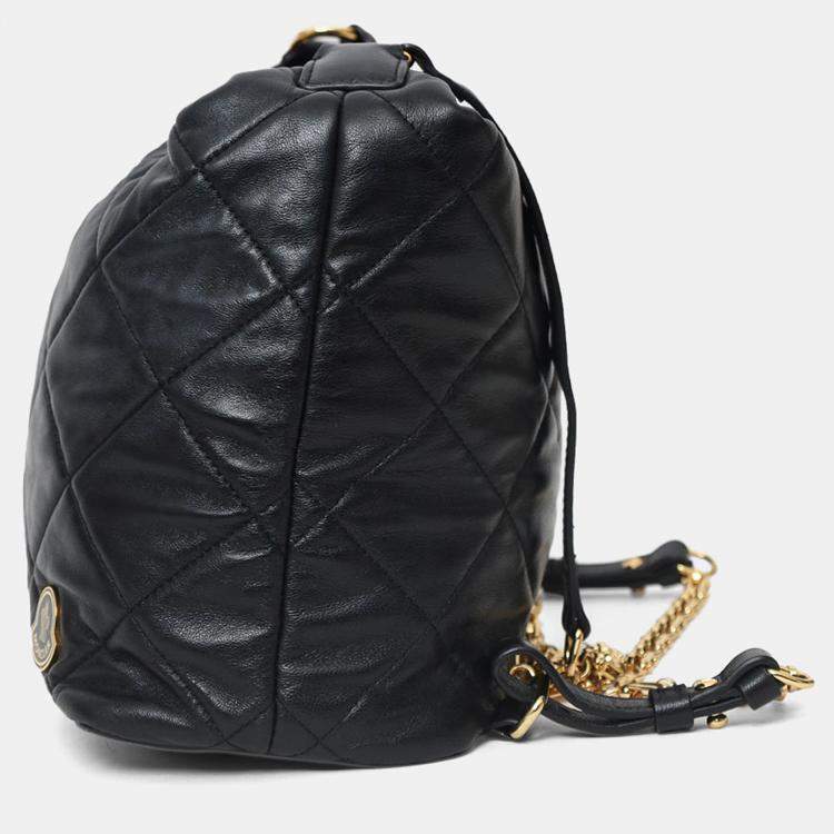 مملوكة مسبقًا Moncler Black Leather Quilted Backpack