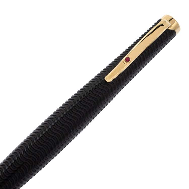 Pre Owned Montblanc Black Guilloché Resin Limited Edition Virginia Woolf Ballpoint Pen