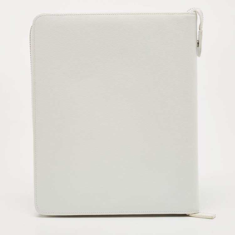 Pre Owned Montblanc White Leather Meisterstück Large Zip Around Organizer