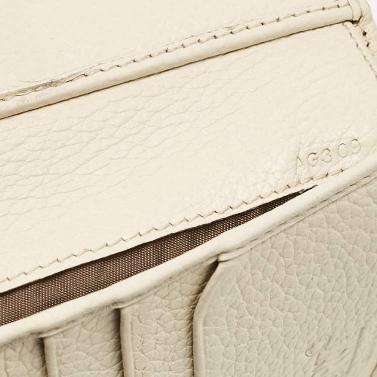 Pre Owned Montblanc White Leather Starisma Compact Trifold Wallet