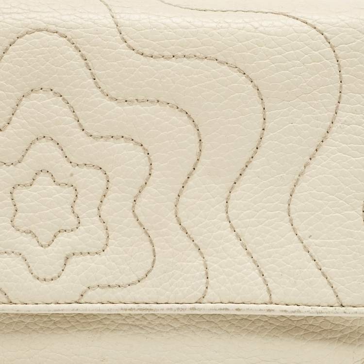 Pre Owned Montblanc White Leather Starisma Compact Trifold Wallet