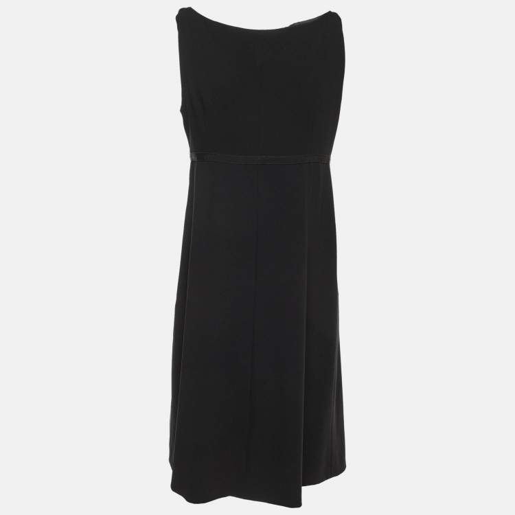 مملوكة مسبقًا Moschino Cheap and Chic Black Crepe Sleeveless Mini Dress M