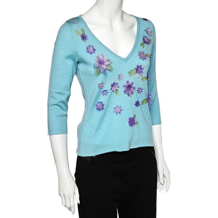 Pre Owned Moschino Cheap and Chic Blue Wool Floral Applique V-Neck Sweater M