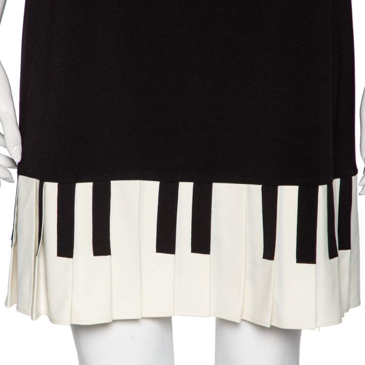 Pre Owned Moschino Cheap and Chic Black Crepe Pleated Piano Dress L