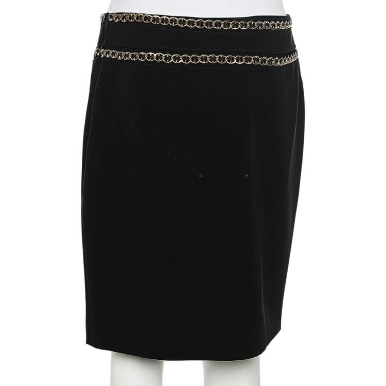 مملوكة مسبقًا Moschino Couture Black & Gold Logo Chain Detailed Crepe Short Skirt M