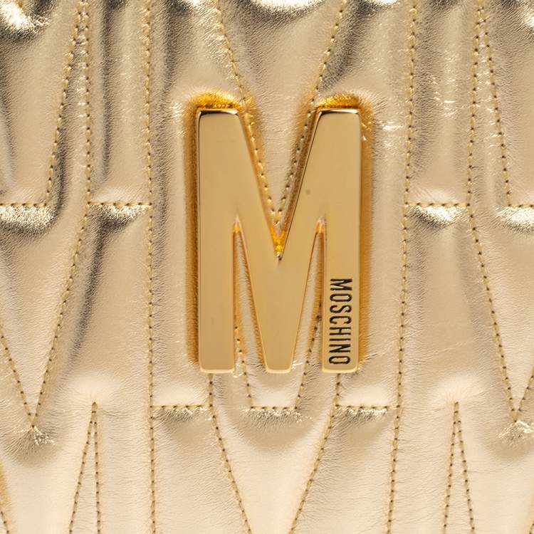 مملوكة مسبقًا Moschino Gold Leather Pochette