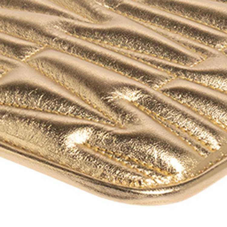 مملوكة مسبقًا Moschino Gold Leather Pochette