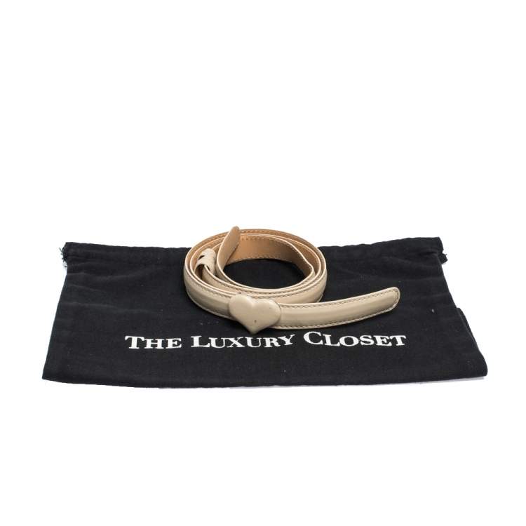 مملوكة مسبقًا Moschino Ivory Leather Heart Buckle Belt 110CM