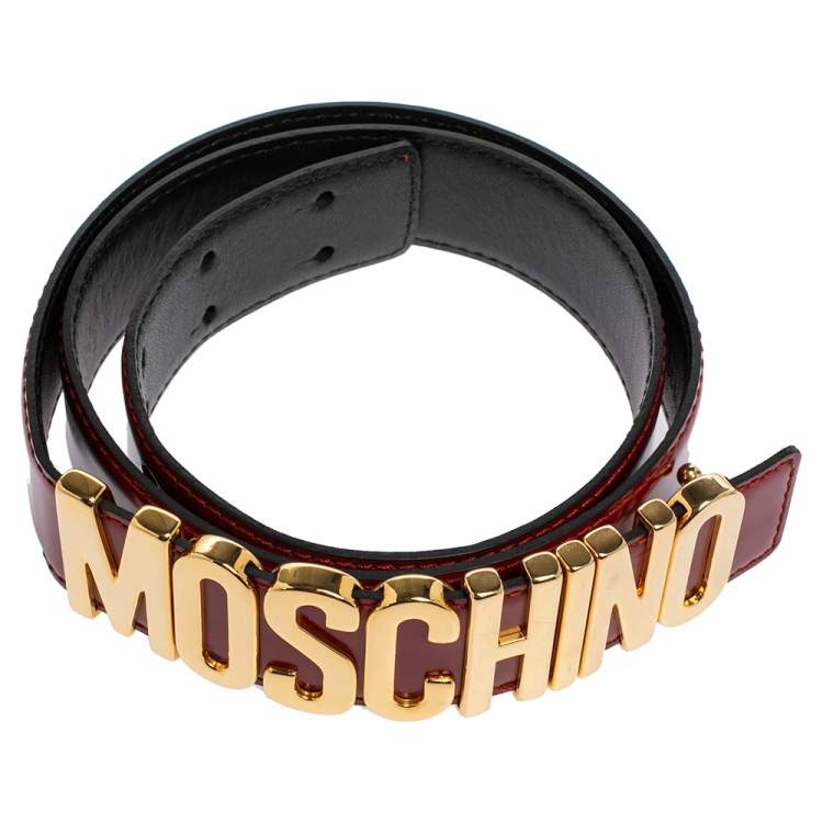 مملوكة مسبقًا Moschino Red Glossy Leather Classic Logo Belt 100 CM
