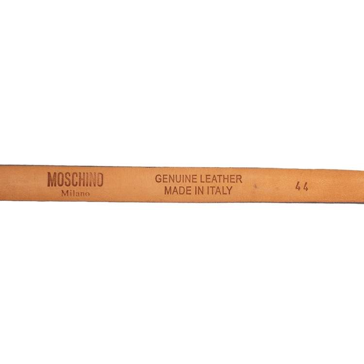 مملوكة مسبقًا Moschino Red Leather Classic Logo Slim Belt 105 CM
