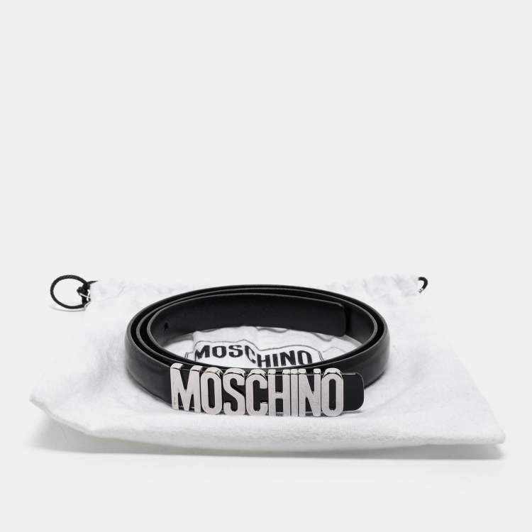 مملوكة مسبقًا Moschino Black Leather Classic Logo Slim Belt 95 CM