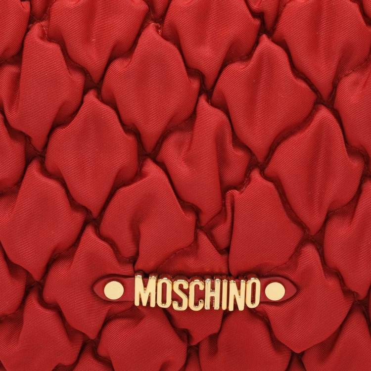 Pre Owned Moschino Red Quilted Nylon Crossbody Bag