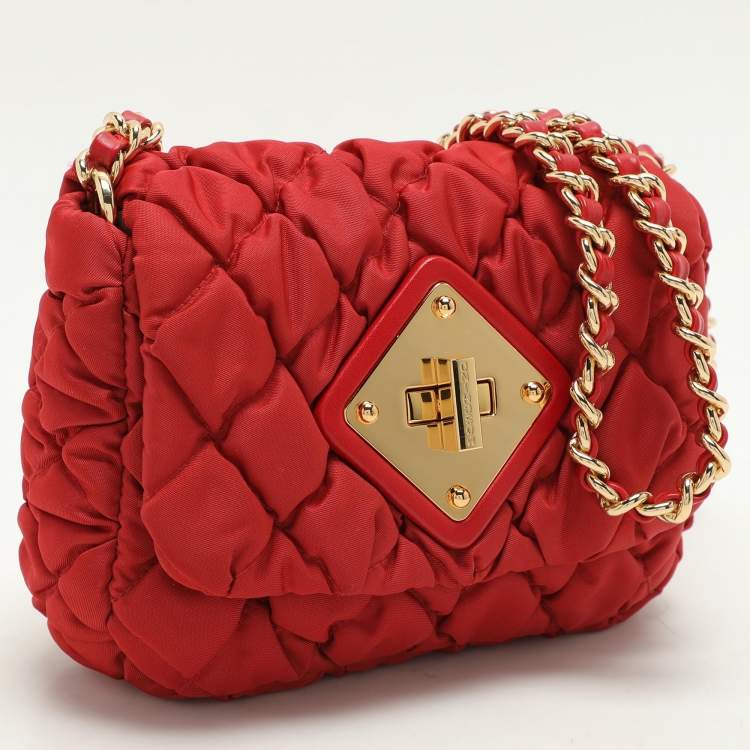 Pre Owned Moschino Red Quilted Nylon Crossbody Bag
