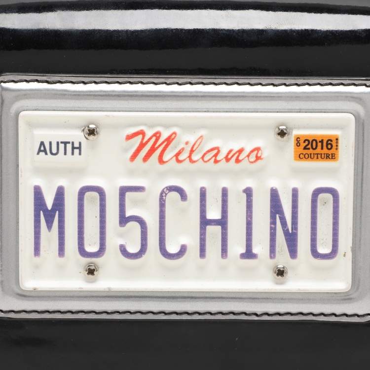 Pre Owned Moschino Black Patent Leather Number Plate Chain Clutch