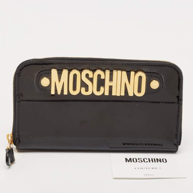 Pre Owned Moschino Black Patent Leather Logo Classic Continental Wallet