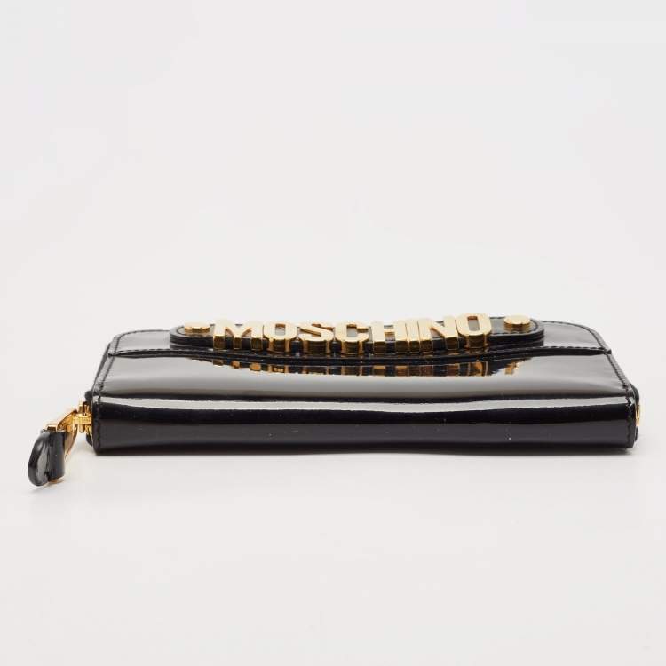 Pre Owned Moschino Black Patent Leather Logo Classic Continental Wallet