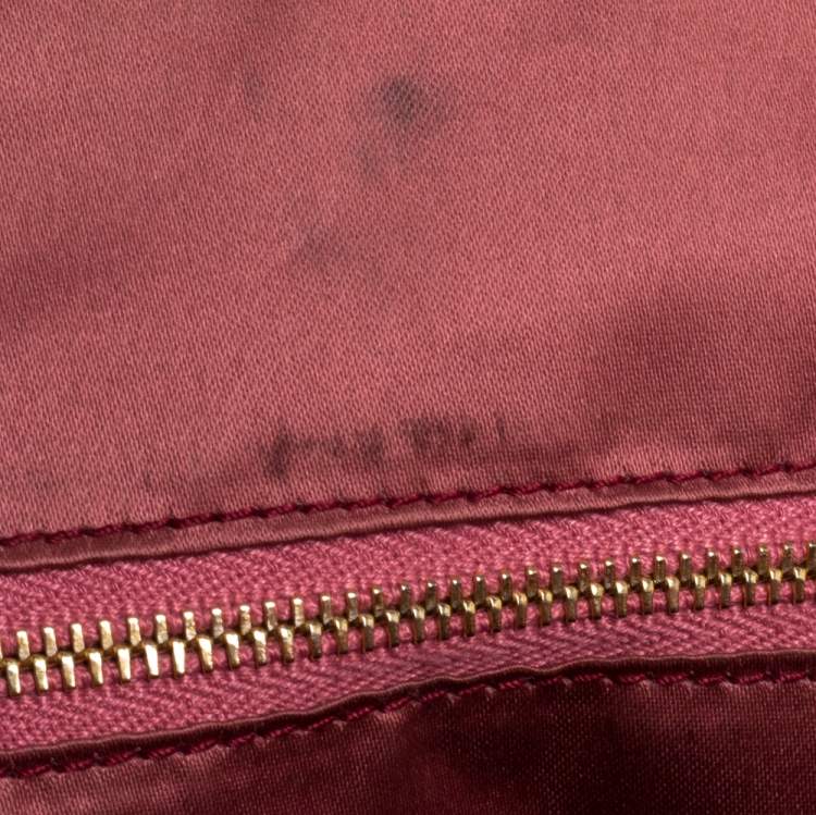 Pre Owned Moschino Cinnamon Red Patent Vinyl Heart Charm Dome Satchel