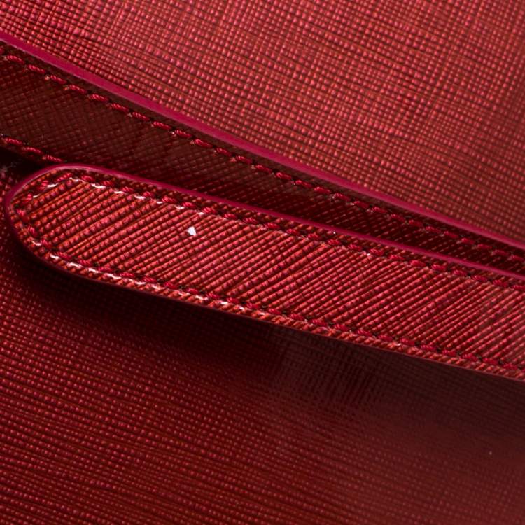 Pre Owned Moschino Cinnamon Red Patent Vinyl Heart Charm Dome Satchel