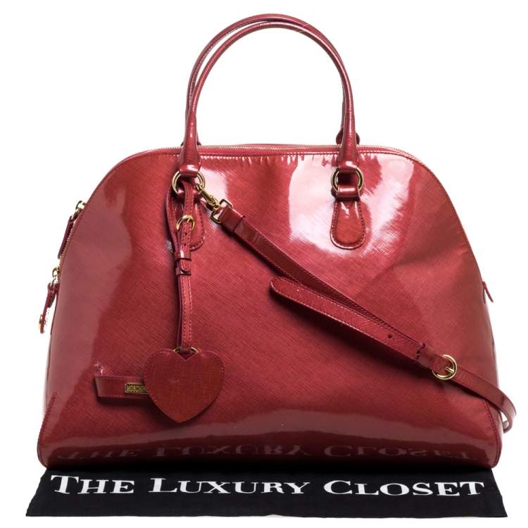 Pre Owned Moschino Cinnamon Red Patent Vinyl Heart Charm Dome Satchel