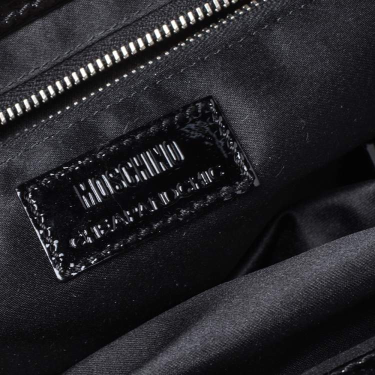 مملوكة مسبقًا Moschino Holographic Iridescent Leather Satchel