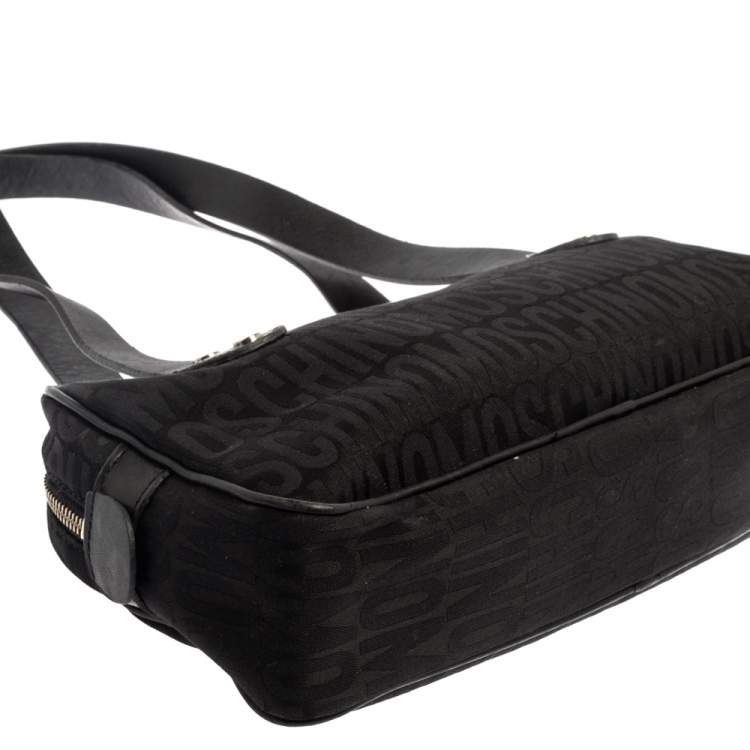 Pre Owned Moschino Black Signature Canvas And Leather Heart Zip Shoulder Bag