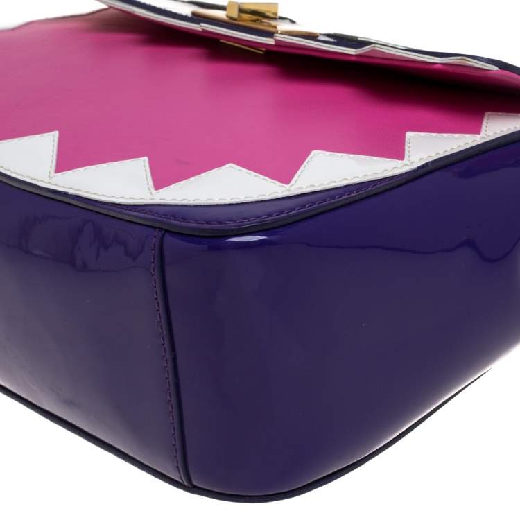 مملوكة مسبقًا Moschino Multicolor Patent Leather Bird Face Flap Shoulder Bag