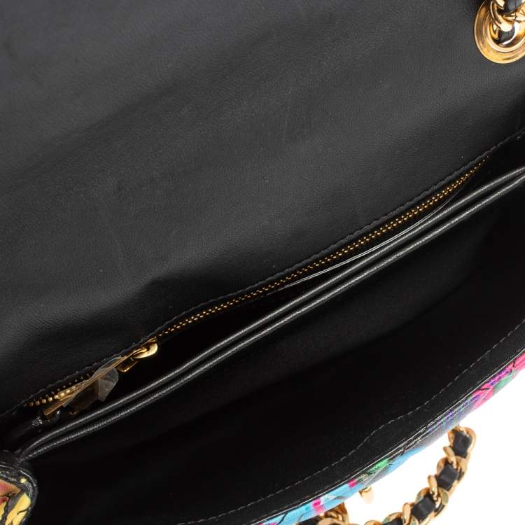 مملوكة مسبقًا Moschino Multicolor Graffiti Print Quilted Leather Shoulder Bag