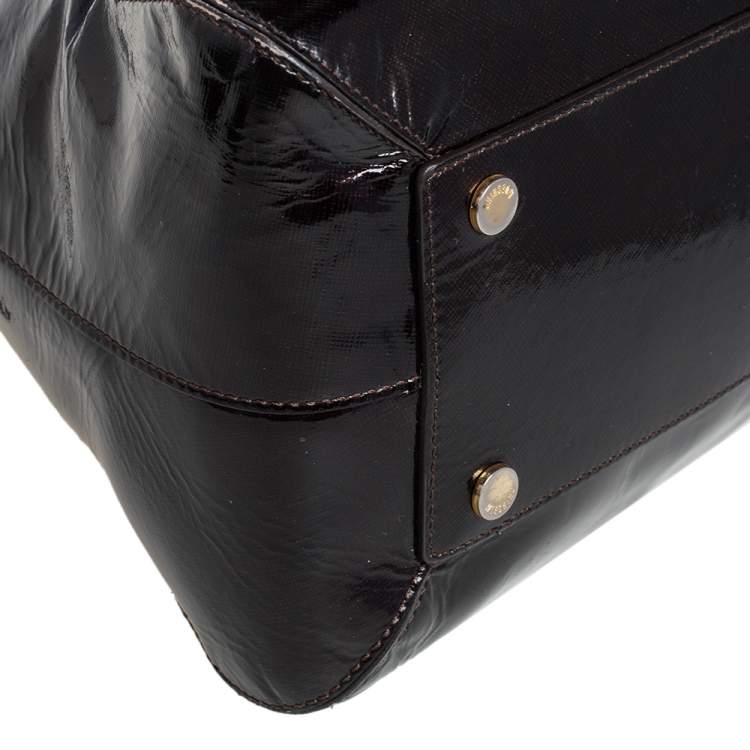 Pre Owned Moschino Dark Brown Patent Leather Heart Charm Dome Satchel