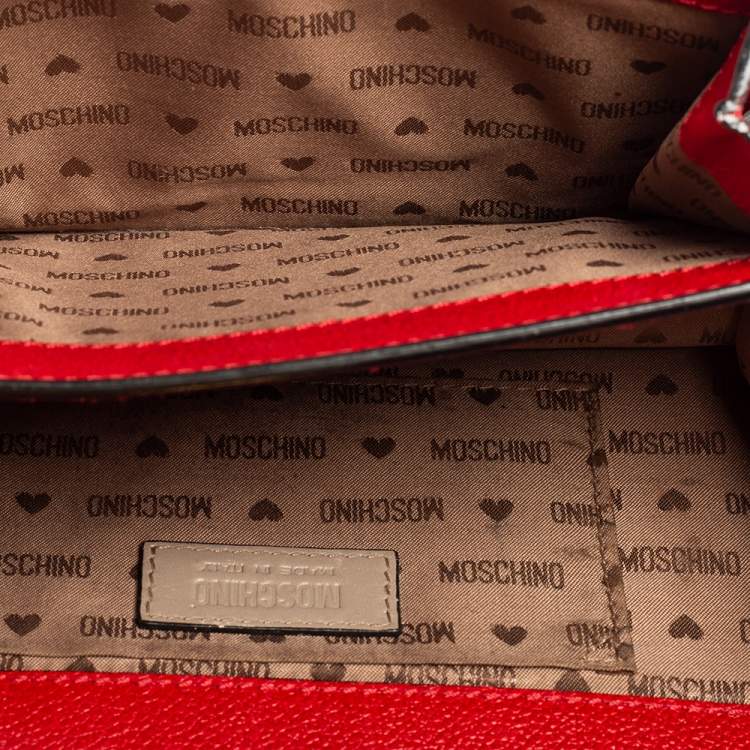 Pre Owned Moschino Red Leather Heart Clasp Flap Crossbody Bag