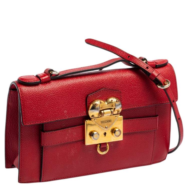 Pre Owned Moschino Red Leather Heart Clasp Flap Crossbody Bag