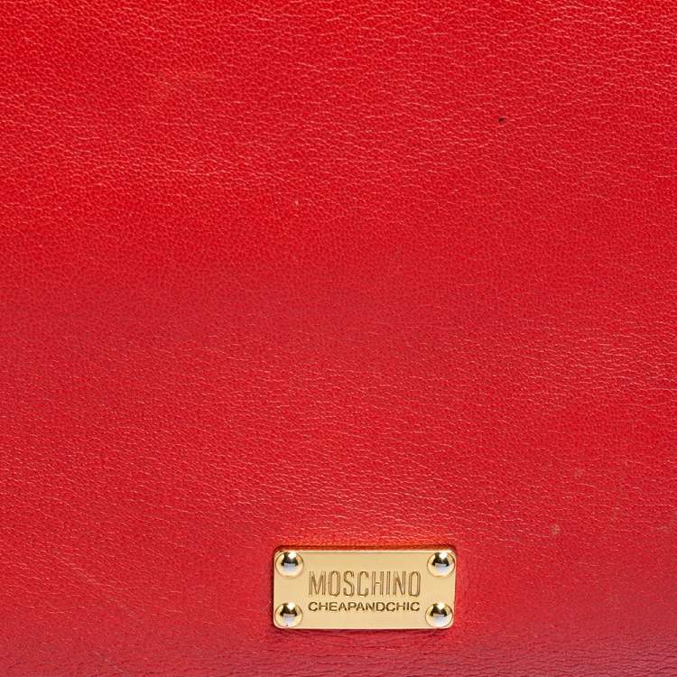 Pre Owned Moschino Cheap and Chic Red Leather Heart Flap Shoulder Bag