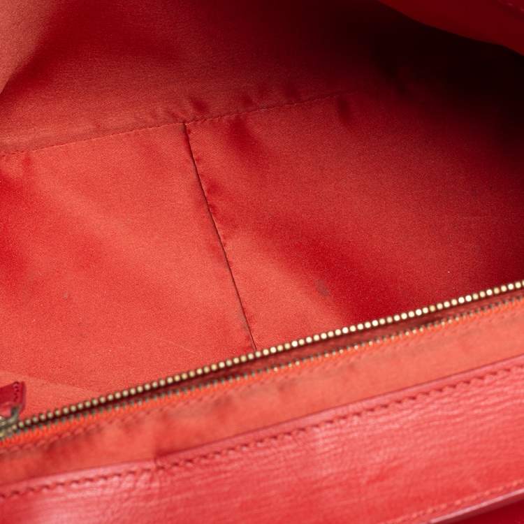 Pre Owned Moschino Cheap and Chic Red Leather Heart Flap Shoulder Bag