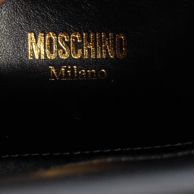 Pre Owned Moschino Black Leather Logo Belt Strap Crossbody Bag